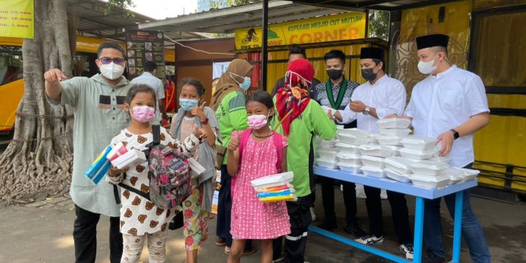 Terobosan Gerakan Sosial dari Masjid, Tiga Kelompok Pemuda PB HMI, ISYEF, dan BSIMuda Kolaborasi
