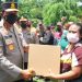 Lansia Peserta Vaksinasi Merdeka Samrat Polda Sulut Dapat Sembako Gratis