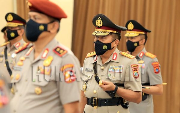 Irjen Pol Mulyatno Resmi Gantikan Irjen Pol Nana Sudjana Menjadi Kapolda Sulut