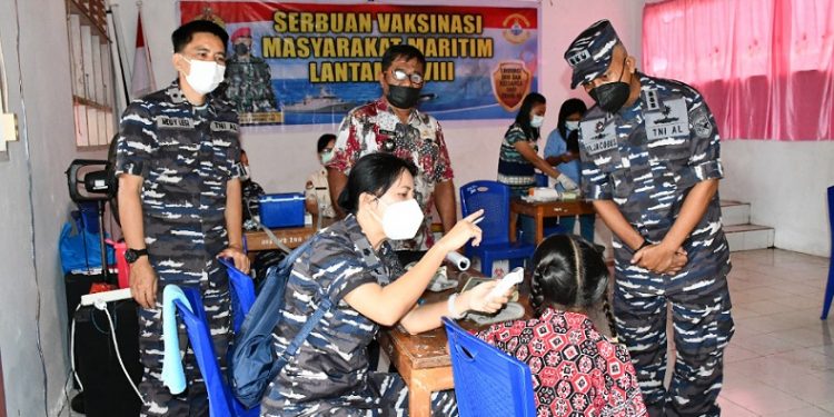 Lantamal VIII dan Jajaran Kejar Vaksin Booster Gunakan Astrazeneca