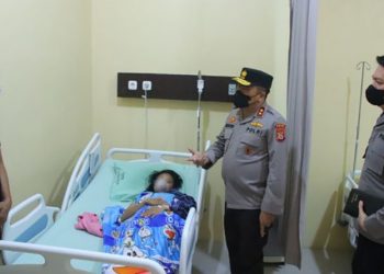 Gadis Manado Kena Panah Wayer, Kapolda Sulut Jenguk dan Beri Semangat saat di RS Bhayangkara 