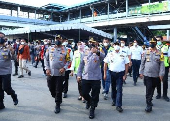 Kapolri Harap Penambahan Kapal dan Dermaga Urai Kepadatan di Pelabuhan Merak
