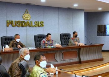 Kapolri Bentuk Satgas Gabungan, Awasi 24 Jam Produksi dan Distribusi Minyak Goreng Curah   