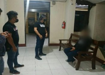 Pemuda Ini Mabuk Berat kemudian Teriak-teriak saat Bertengkar dengan Pacar