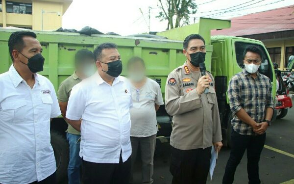 Polda Sulut Tangkap 2 Pelaku Penyalahgunaan Solar Bersubsidi di Manado