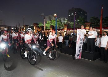 Pecahkan Rekor MURI, Kapolri Lepas Pesepeda Gowes Sejauh 508 Km