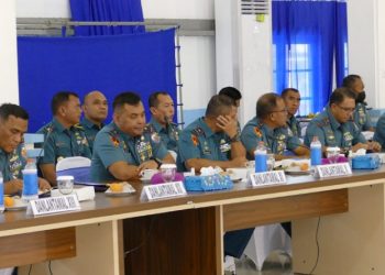 Danlantamal VIII Dampingi 7 Calon Taruna AAL asal Sulut saat Sidang Prapantuhir Terpusat