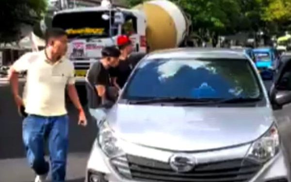 Lecehkan Penumpang Perempuan, Sopir Taksi Online Ditangkap Subdit Renakta Polda Sulut