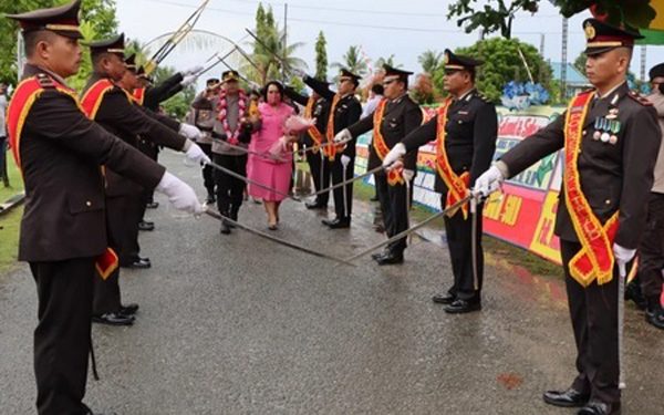 AKBP Dandung Resmi Jabat Kapolres Kepulauan Talaud, Ini Rangkaian Penyambutan yang Meriah