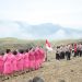 Spesial, Polres Tomohon Gelar Upacara Kenaikan Pangkat di Gunung Lokon