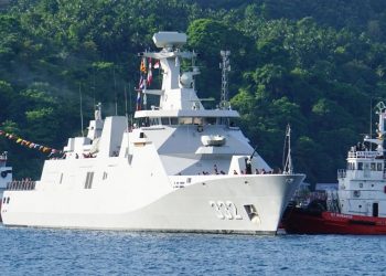 Danlantamal VIII Sambut Kedatangan KRI Gusti Ngurah Rai-332 di Bitung