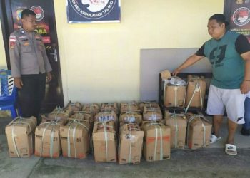 Razia di Pelabuhan Melonguane, Polisi Amankan Ratusan Liter Miras Captikus