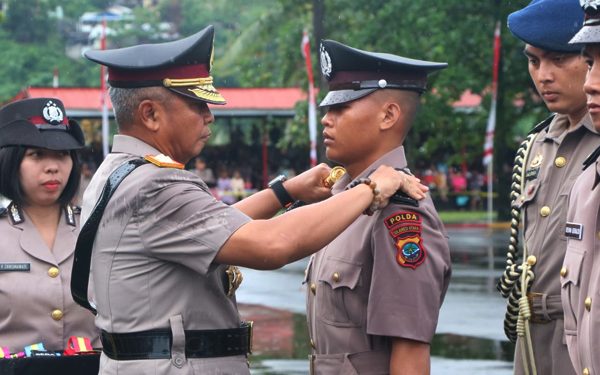 Kapolda Sulut Lantik 261 Bintara Remaja di Bawah Guyuran Hujan