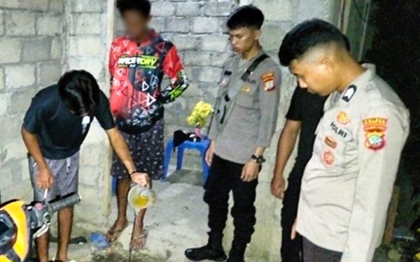 Polsek Tutuyan Bubarkan Pesta Miras di Togid Boltim