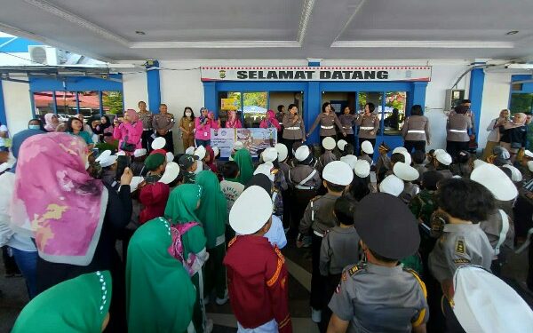 Ratusan Anak TK di Kota Manado Ikut Kegiatan Polisi Sahabat Anak