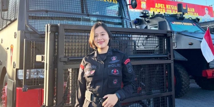Si Cantik Bripda Meisya, Sosok Polwan Brimob Polda Sulut Berprestasi di Pencak Silat
