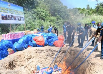 Danlantamal Musnahkan Barang Bukti Hasil Tangkapan Satgas Gakkumla