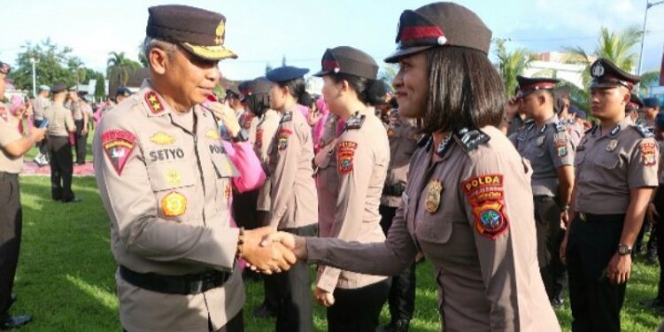 253 Anggota Polda Sulut Naik Pangkat