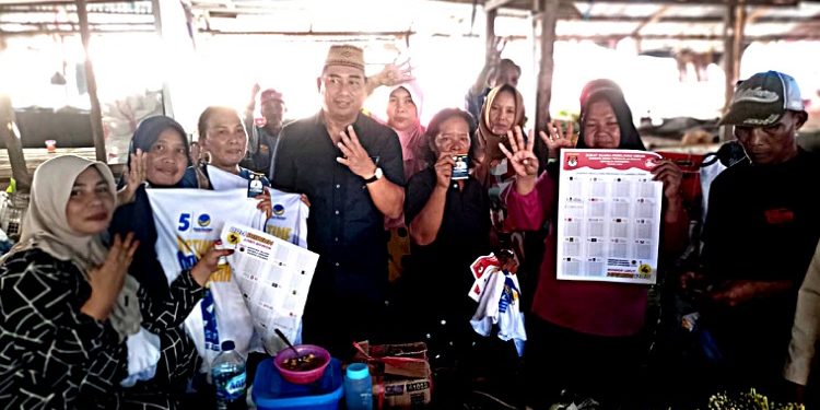 Hamim Pou Kunjungi Pasar Winenet Kota Bitung, Dengarkan Aspirasi Pedagang