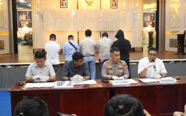 Polda Sulut Limpahkan 5 Tersangka dan Barang Bukti Kasus Money Politic ke Kejaksaan