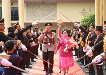 Irjen Pol Jan de Fretes Resmi Serahkan Jabatan Wakapolda Sulut, Kenapa?