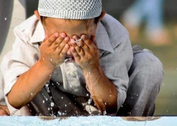 8 Kesunahan Membasuh Tangan dalam Berwudhu