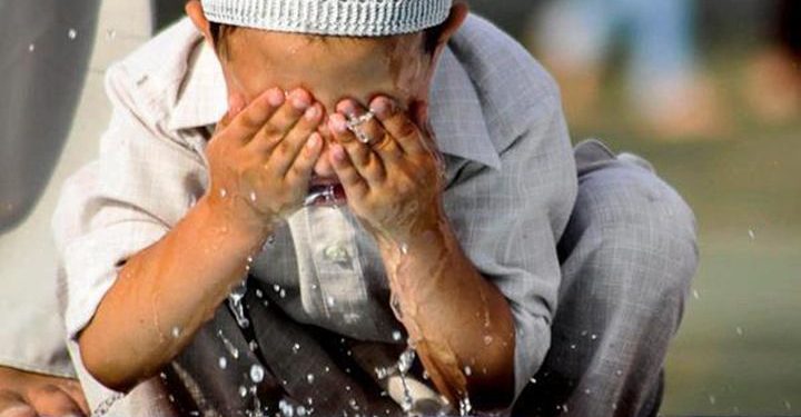 8 Kesunahan Membasuh Tangan dalam Berwudhu