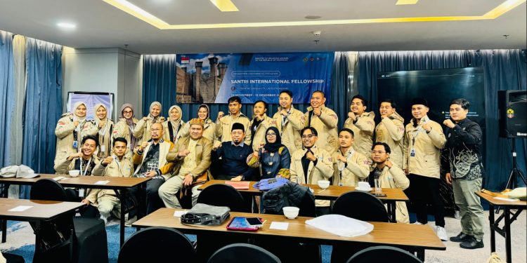 20 Santri International Fellowship Terbang ke Inggris, Mau Apa?