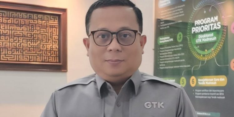 Kemenag Beri Perlindungan Jamsostek 165.768 Guru Madrasah Non ASN melalui BPJS