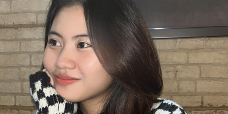 Membaca itu Membosankan? Si Cantik Dyah Wardani Ambarsari Bilang Begini