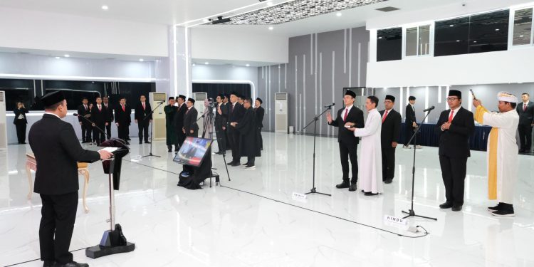 Nusron Wahid Lantik 79 Pejabat Struktural se-Indonesia