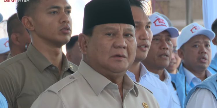 Nusron Wahid Dampingi Presiden Prabowo Resmikan 80.000 Koperasi Desa Merah Putih