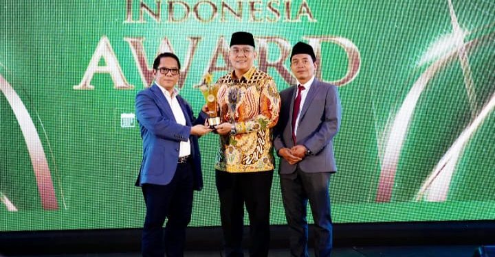 Kementerian ATR/BPN Raih Penghargaan Pendukung Percepatan Sertifikasi Tanah Wakaf