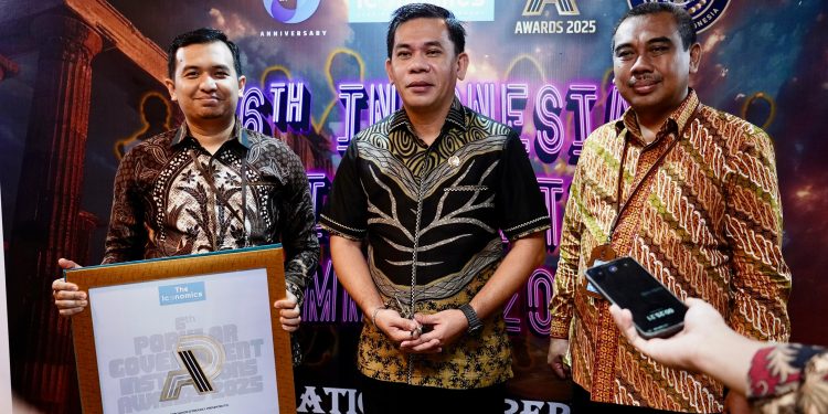 Kementerian ATR/BPN Terima Penghargaan Popular Government Institution 2025 dari The Iconomics