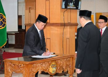 Menteri ATR/BPN Saat Pelantikan Pejabat Struktural: Layani Masyarakat dengan Hati Bukan Transaksi