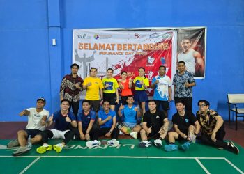 Lomba Badminton Meriahkan Hari Asuransi di Manado