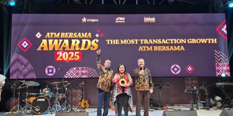 BRI Raih Dua Penghargaan Ajang ATM Bersama Award 2025 di Manado