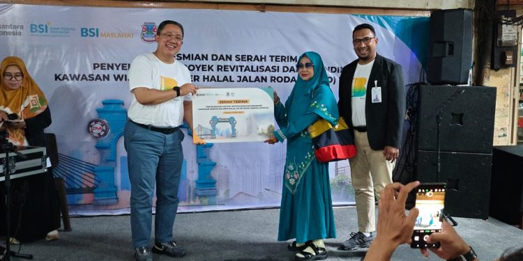 Bank BSI Sulap Jalan Roda Jadi Lebih Tertata dan Nyaman