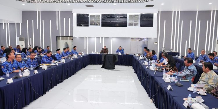 Kebut Penyelesaian Berkas Layanan Pertanahan Akhir Tahun, Menteri Nusron Instruksikan Jajaran Masuk di Akhir Pekan