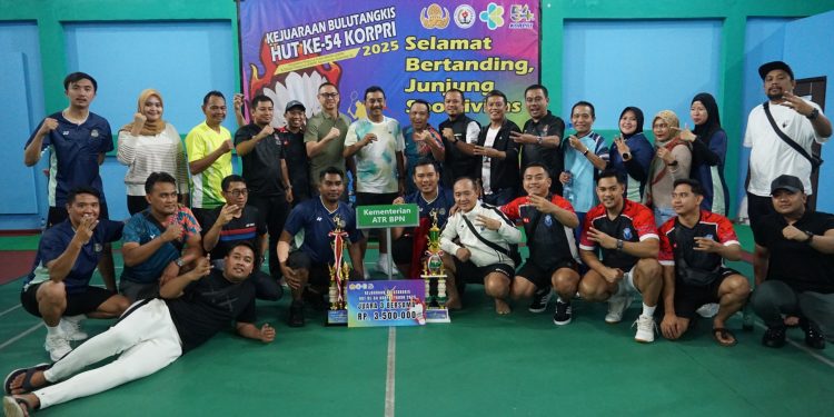 Kementerian ATR/BPN Raih Dua Piala Kategori Perorangan dan Beregu Kejuaraan Bulutangkis KORPRI