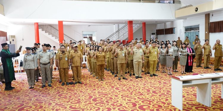 Kantah Manado Laksanakan Pengambilan Sumpah dan Pelantikan Panitia Ajudikasi dan Satgas PTSL 2026