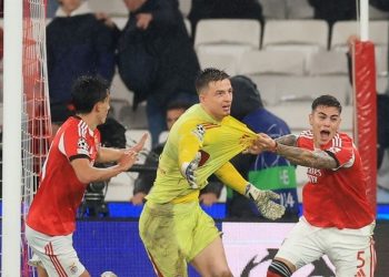 Gol Kiper Benfica Pastikan Real Madrid Tampil di Playoff Liga Champions